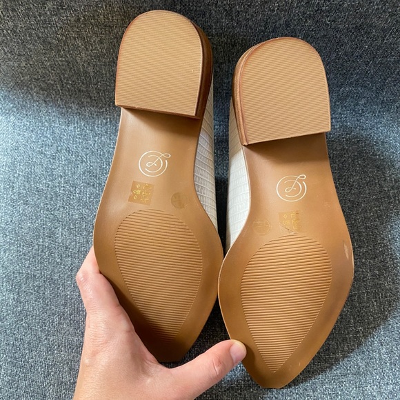 CHINESE LAUNDRY Cream Leather Pointed Heeled Mules - Picture 7 of 7